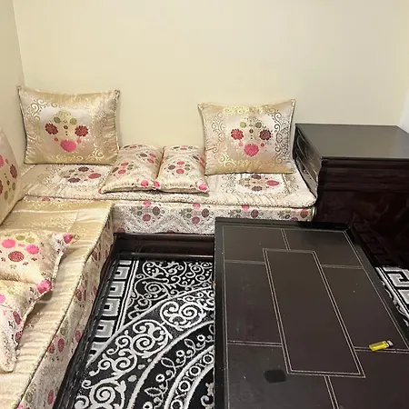 138 Rue Gabrial * Сен-Дени